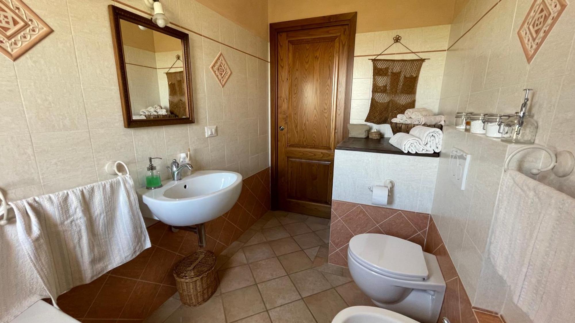 Agriturismo Podere Le Tombe Guest House Палая Стая снимка