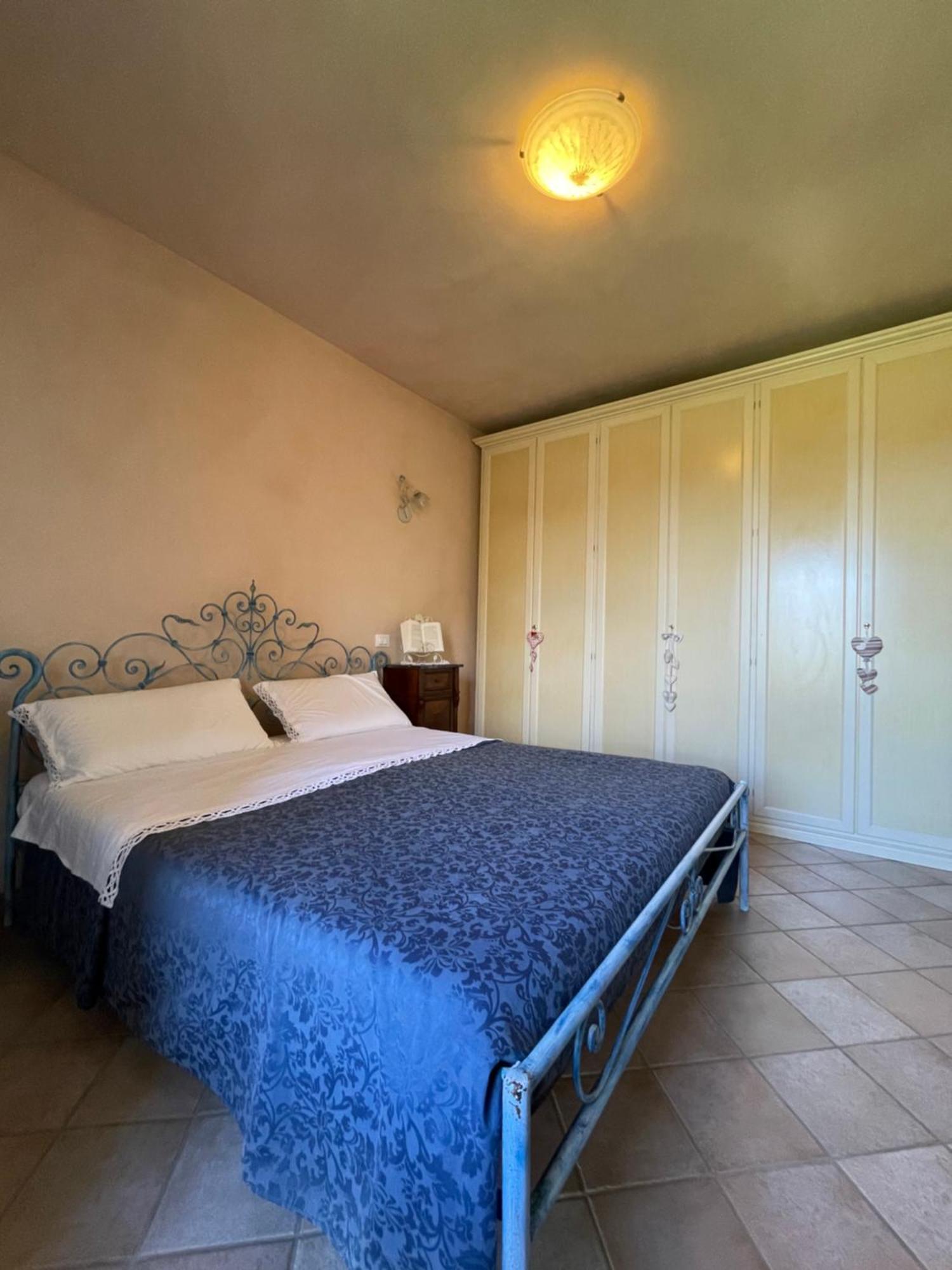 Agriturismo Podere Le Tombe Guest House Палая Стая снимка